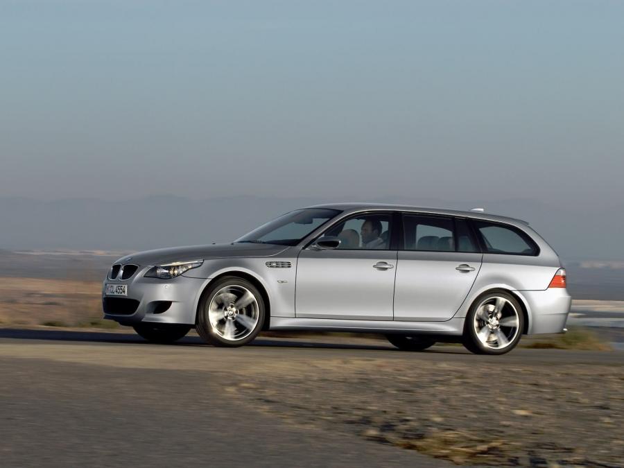  BMW M5 Touring 2007 года  (фото 43 из 56)
